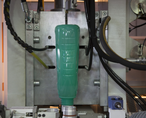 MIPET 1G - macchina stiro soffiaggio PET - dettaglio stampo bottiglia settore consumer